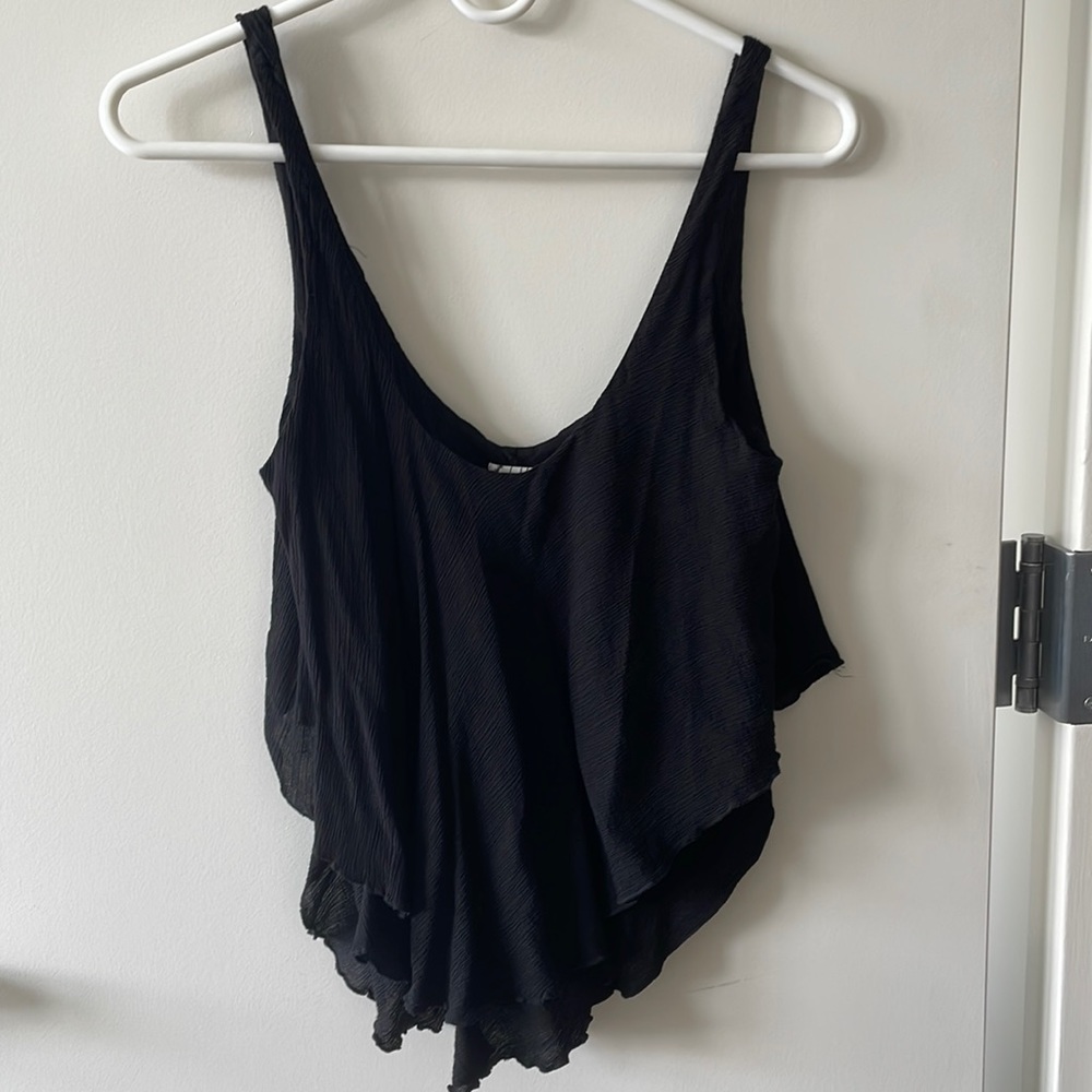 Free People flowy black layered scoop tank!